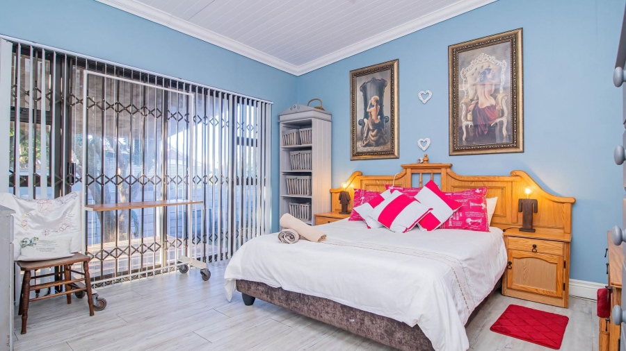 3 Bedroom Property for Sale in De Kelders Western Cape